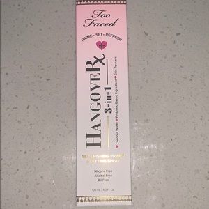 Too Faced Hangover 3-in-1 Replenishing Spray